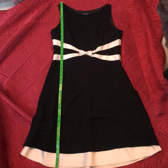 Ann Taylor black dress - Picture 8 of 9